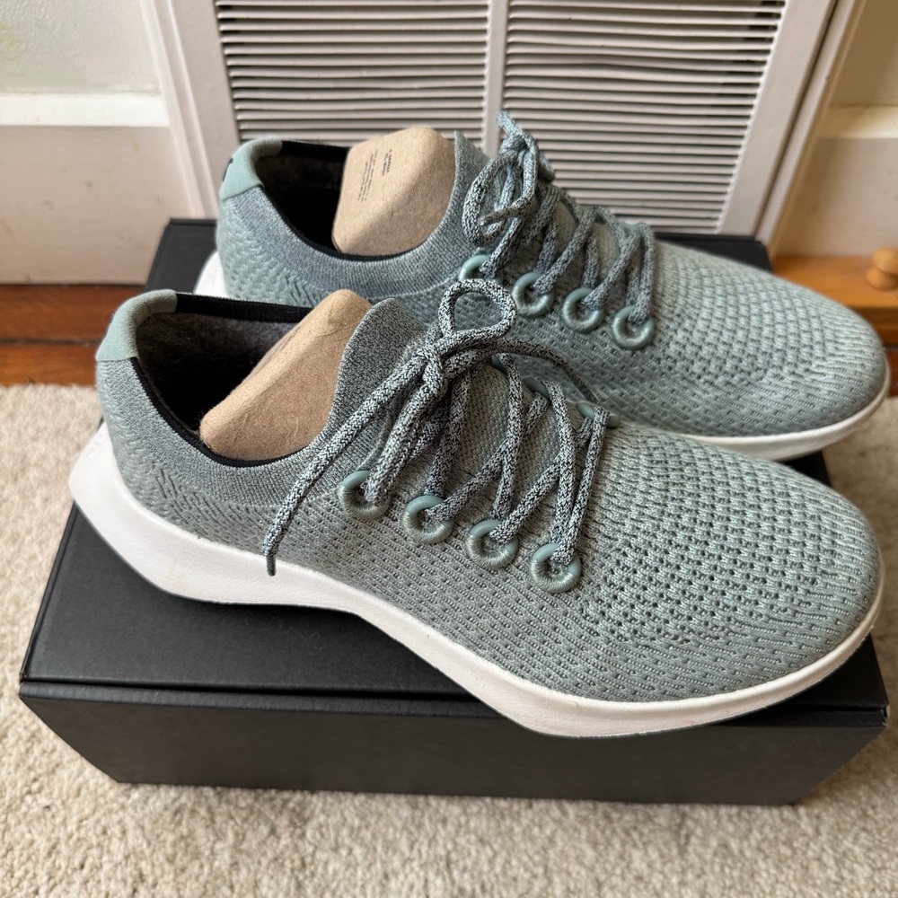 ALLBIRDS Mesh fabric sneaker limited edition color light aqua W10.5 Excellent!